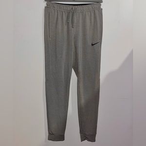 COPY - NIKE GREY SWEATPANTS